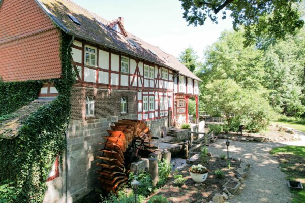 Hohlebach Mühle in Homberg Efze - Die Mühle - Drohnenbild
